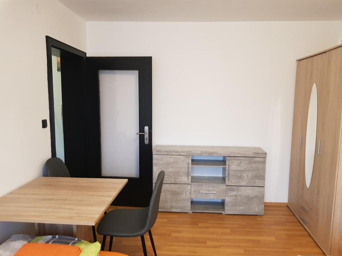 Ferienwohnung Duisburg Beeck Exterior foto